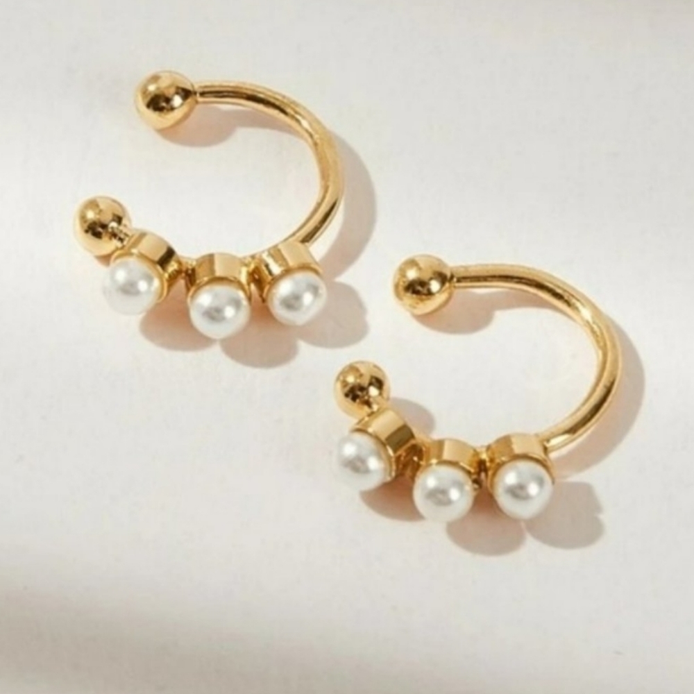 *Amanda* Cuff Earrings - Picture 2 of 3